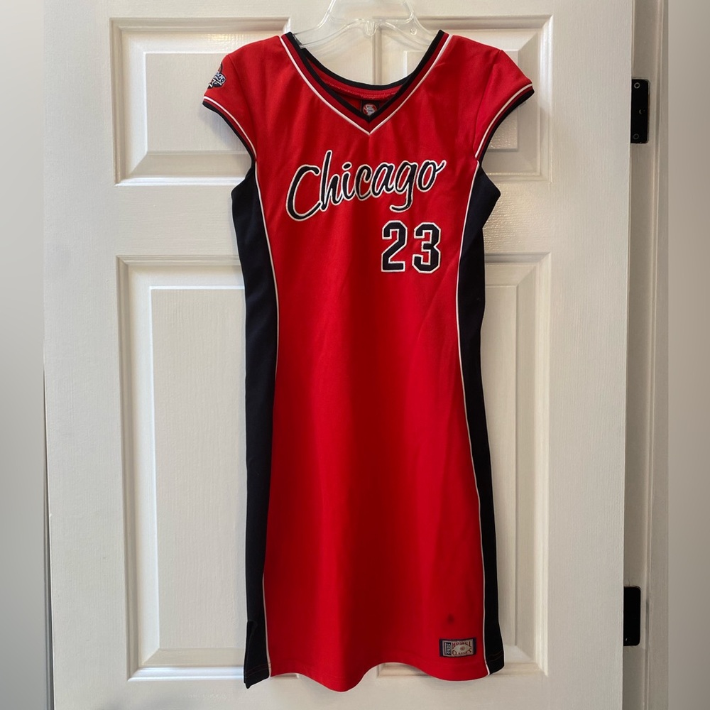Vintage Throwback Chicago Bulls Dress, Michael Jordan’s 23